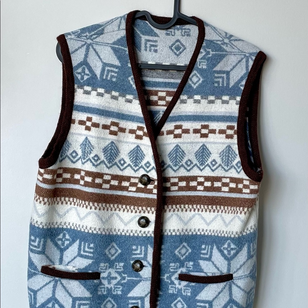 Runaway Bay printed vest